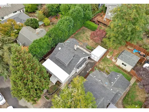 1217 SW Spring Garden Street Portland OR 97219