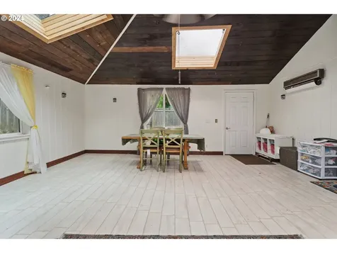 8305 SW 85th Avenue Portland OR 97223