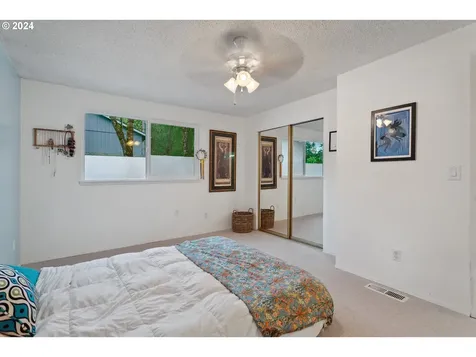 8305 SW 85th Avenue Portland OR 97223