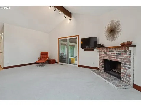 8305 SW 85th Avenue Portland OR 97223