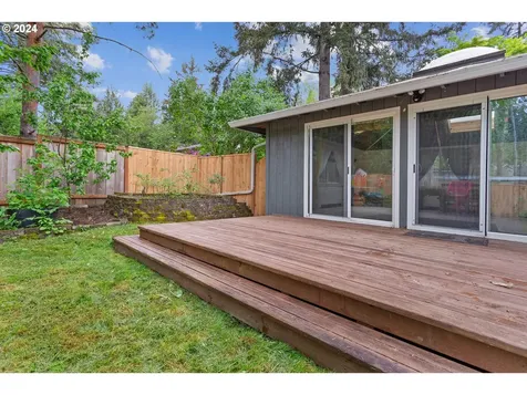 8305 SW 85th Avenue Portland OR 97223