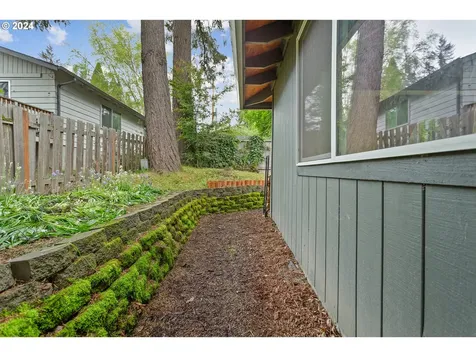 8305 SW 85th Avenue Portland OR 97223