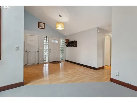 8305 SW 85th Avenue Portland OR 97223