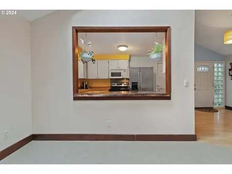 8305 SW 85th Avenue Portland OR 97223