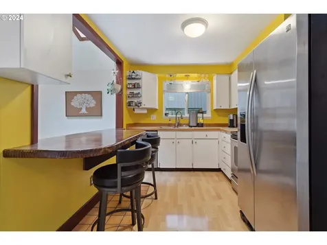 8305 SW 85th Avenue Portland OR 97223