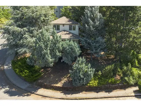 6812 N Catlin Avenue Portland OR 97203