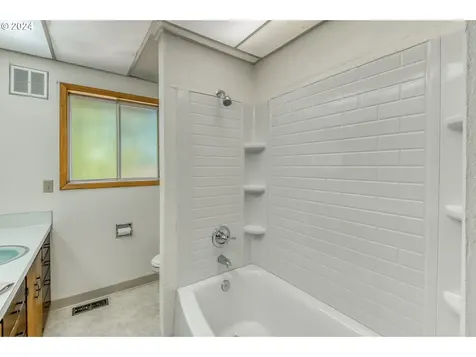631 Charman Street Oregon City OR 97045