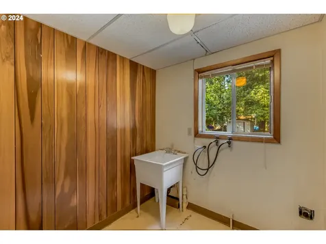 631 Charman Street Oregon City OR 97045