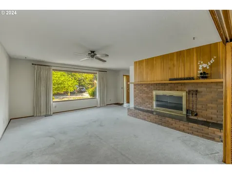 631 Charman Street Oregon City OR 97045