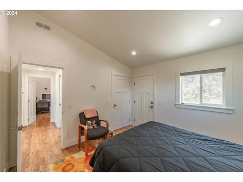 720 Caroline Street SE Bandon OR 97411