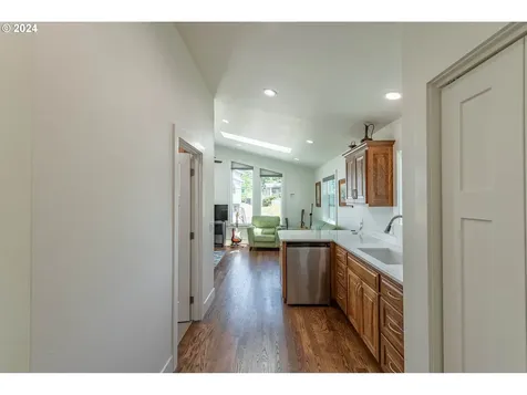 720 Caroline Street SE Bandon OR 97411
