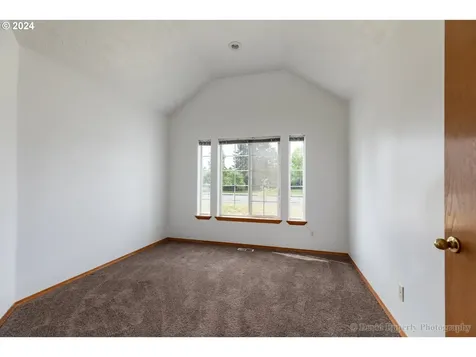 33437 Sw Sequoia Street Scappoose OR 97056