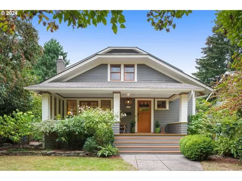 6715 SE 18th Avenue Portland OR 97202