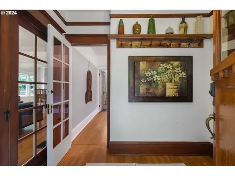 6715 SE 18th Avenue Portland OR 97202