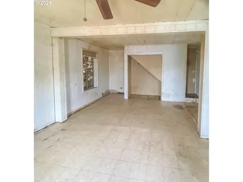 1642 Se Starmer Street Roseburg OR 97470