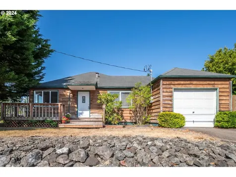 3290 Myrtle Street North Bend OR 97459