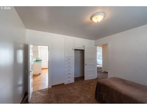 3290 Myrtle Street North Bend OR 97459