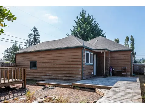 3290 Myrtle Street North Bend OR 97459