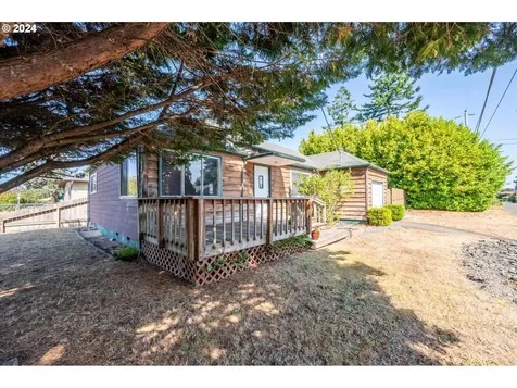 3290 Myrtle Street North Bend OR 97459