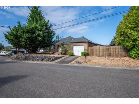 3290 Myrtle Street North Bend OR 97459