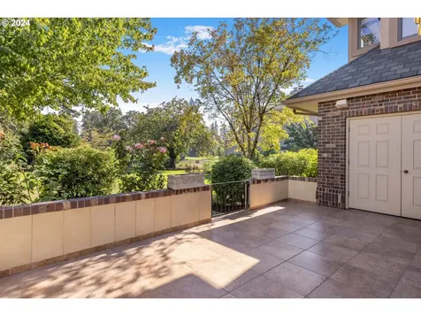 770 Sand Avenue Eugene OR 97401