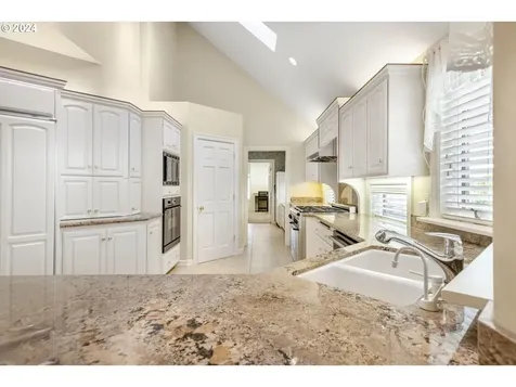 770 Sand Avenue Eugene OR 97401