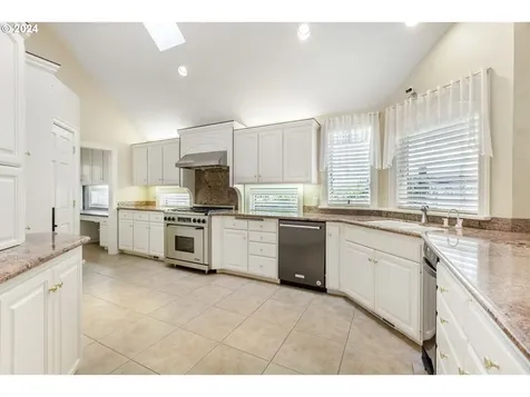 770 Sand Avenue Eugene OR 97401