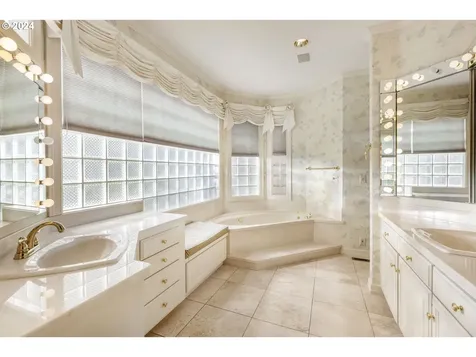 770 Sand Avenue Eugene OR 97401