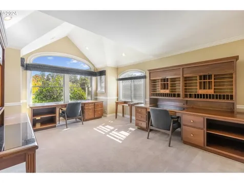 770 Sand Avenue Eugene OR 97401