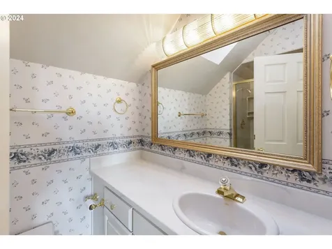 770 Sand Avenue Eugene OR 97401