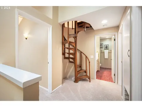 52 Greenridge Court Lake Oswego OR 97035
