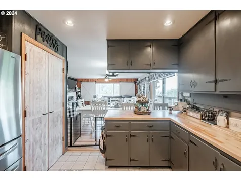 28622 Ridgeway Road Sweet Home OR 97386