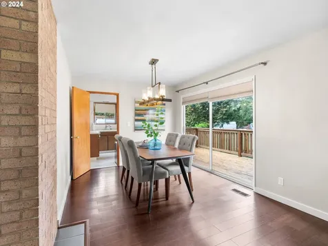 4505 SW Vesta Street Portland OR 97219