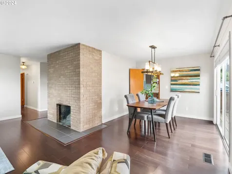 4505 SW Vesta Street Portland OR 97219