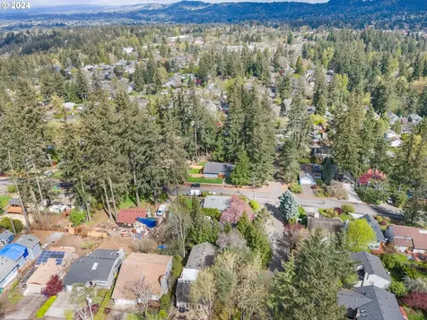 4505 SW Vesta Street Portland OR 97219