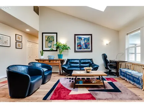2631 Moon Mountain Drive Eugene OR 97403