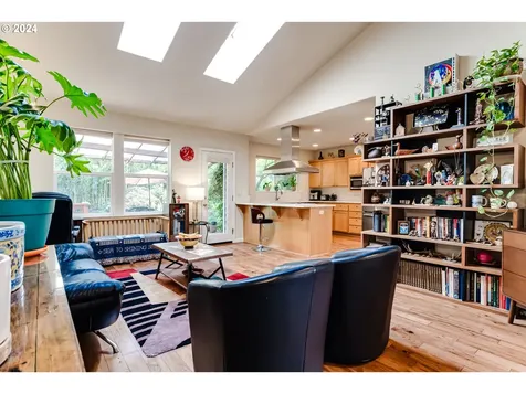 2631 Moon Mountain Drive Eugene OR 97403
