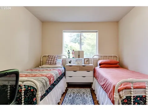 2631 Moon Mountain Drive Eugene OR 97403