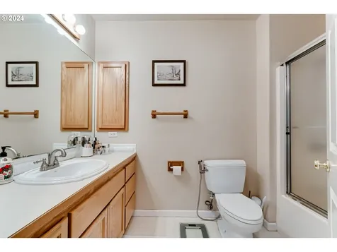 2631 Moon Mountain Drive Eugene OR 97403