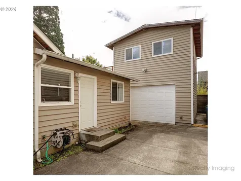 810 NE Sumner Street Portland OR 97211