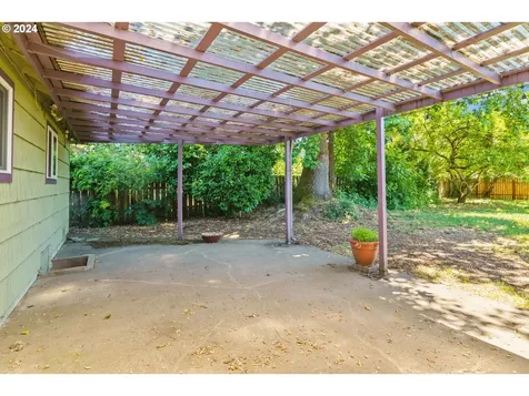 1260 Beebe Lane Eugene OR 97404