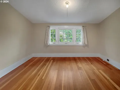3968 N Concord Avenue Portland OR 97227