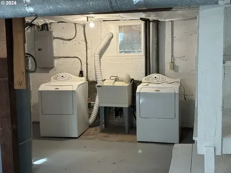 3968 N Concord Avenue Portland OR 97227