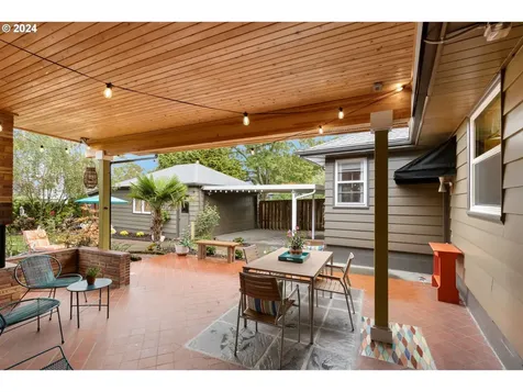 3545 SE Harold Court Portland OR 97202