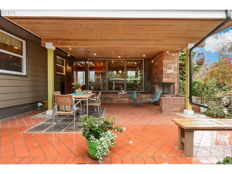 3545 SE Harold Court Portland OR 97202