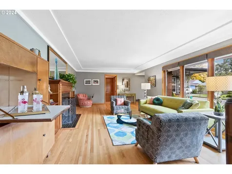 3545 SE Harold Court Portland OR 97202