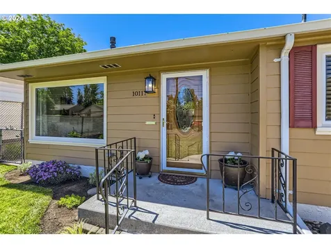 10117 N Mohawk Avenue Portland OR 97203