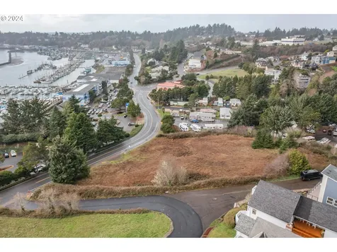 1005 SE Bay Boulevard Newport OR 97365