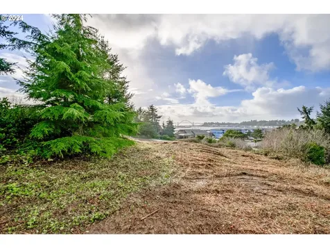 1005 SE Bay Boulevard Newport OR 97365