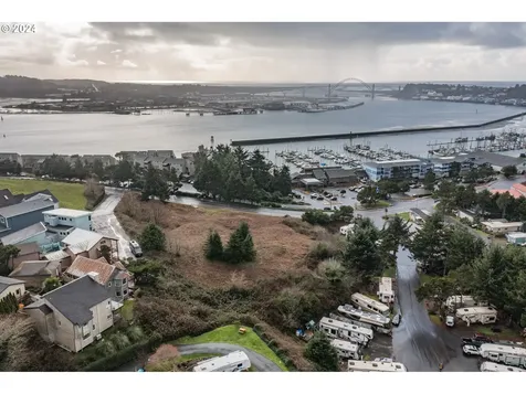 1005 SE Bay Boulevard Newport OR 97365